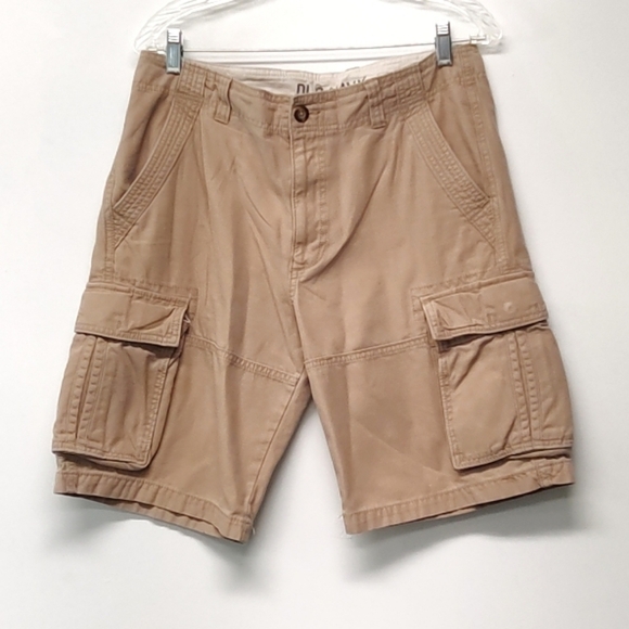 Old Navy men's trendy khaki cargo shorts pants Size: 30 - Picture 1 of 6